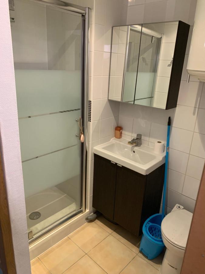 Studio Moderne Au Coeur De Paris Batignolles Bagian luar foto